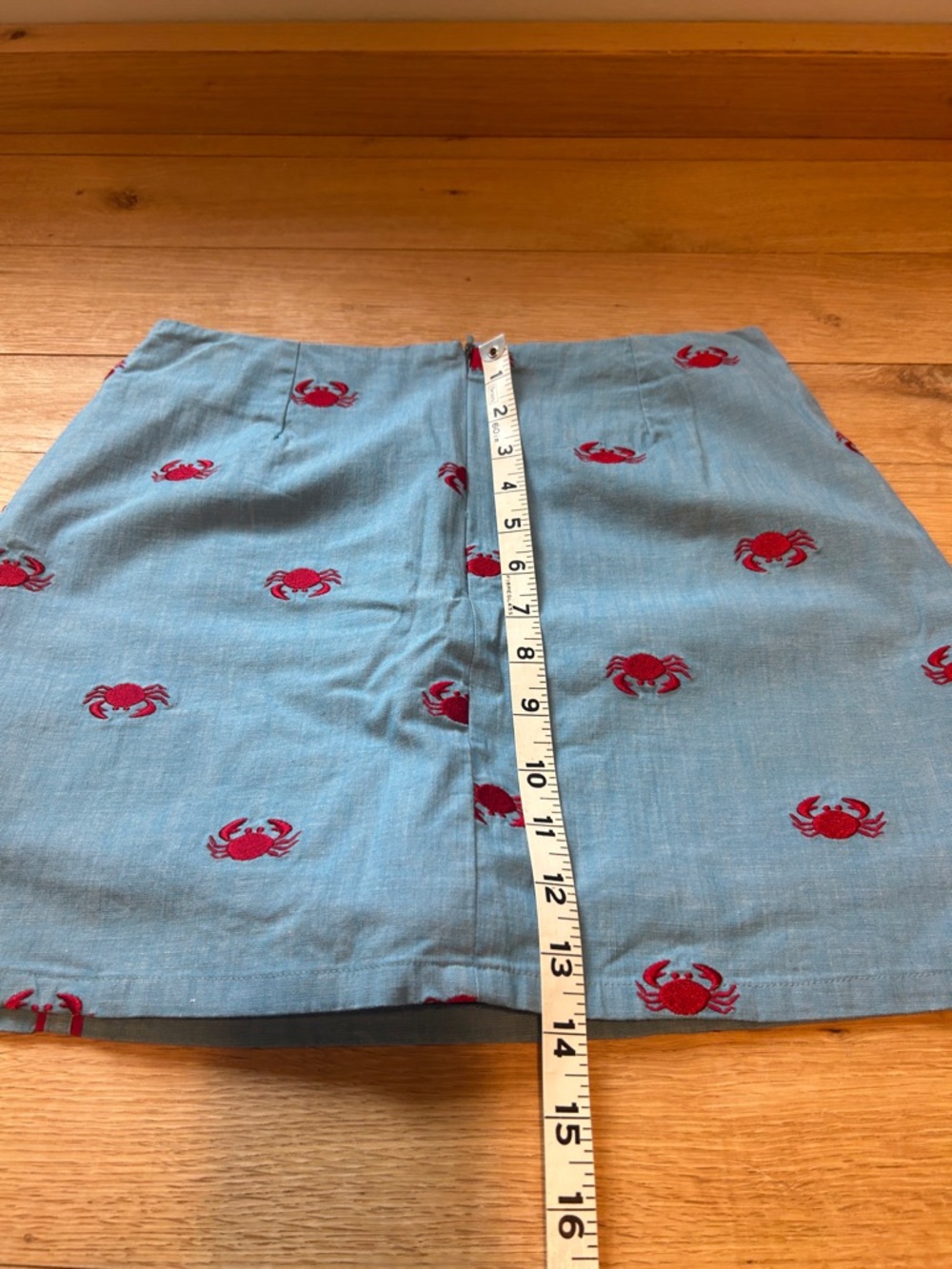 Lilly Pulitzer Chambray Blue Red Crab Embroidered Skort Women's Size 2 - Picture 7 of 7